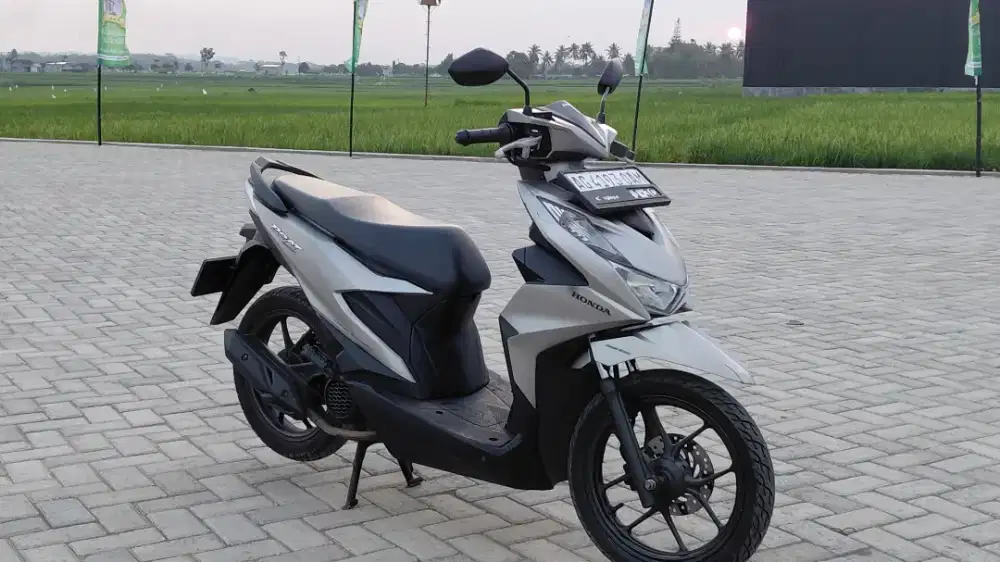 Beat Deluxe 2020 Mulus Mesin Halus Surat Lengkap