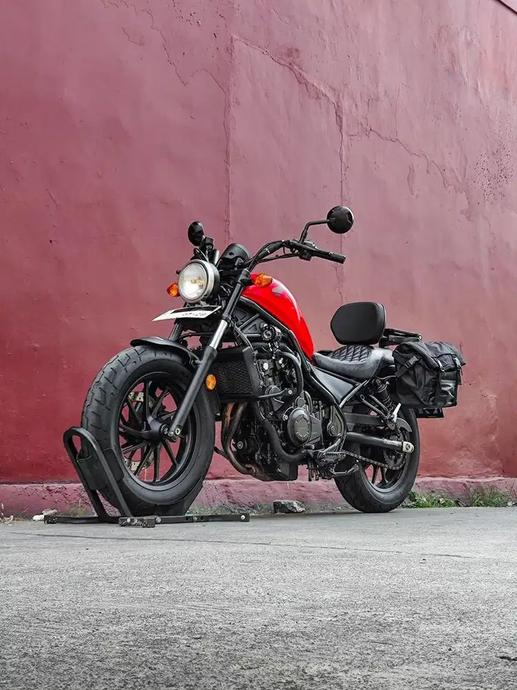 Honda Rebel 500 tahun 2017 RARE COLOR Low Odo Mulus TT FP Red Like New
