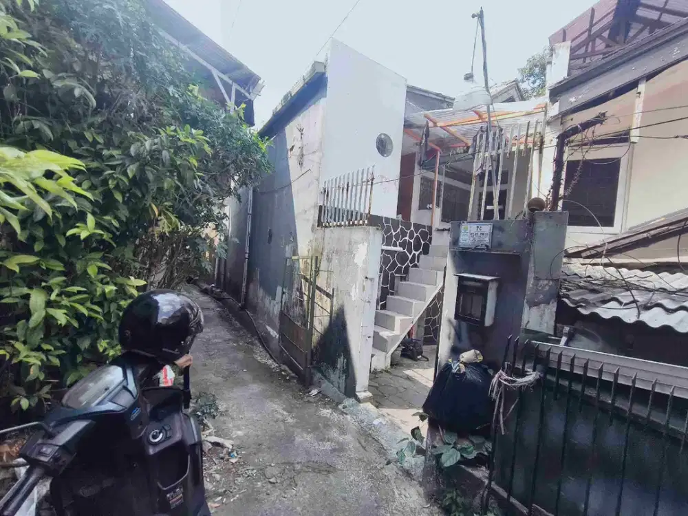 Disewakan Rumah Kost Ciumbuleuit dekat Kampus Unpar Salamun Rotinsulu
