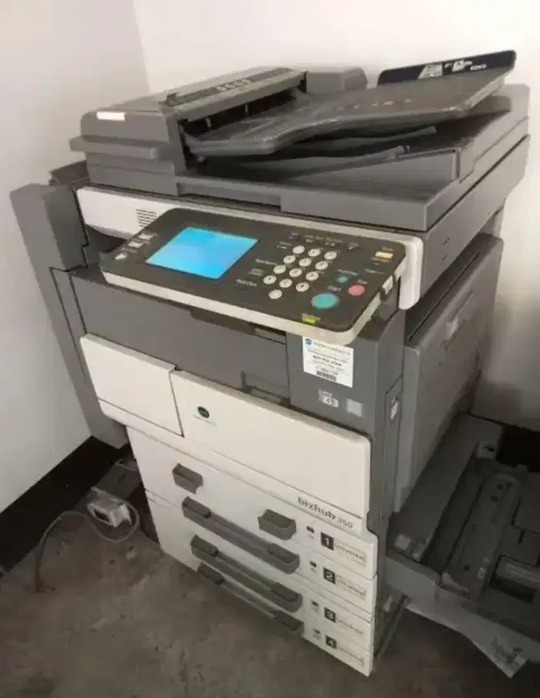Mesin fotocopy Minolta bizhub 350