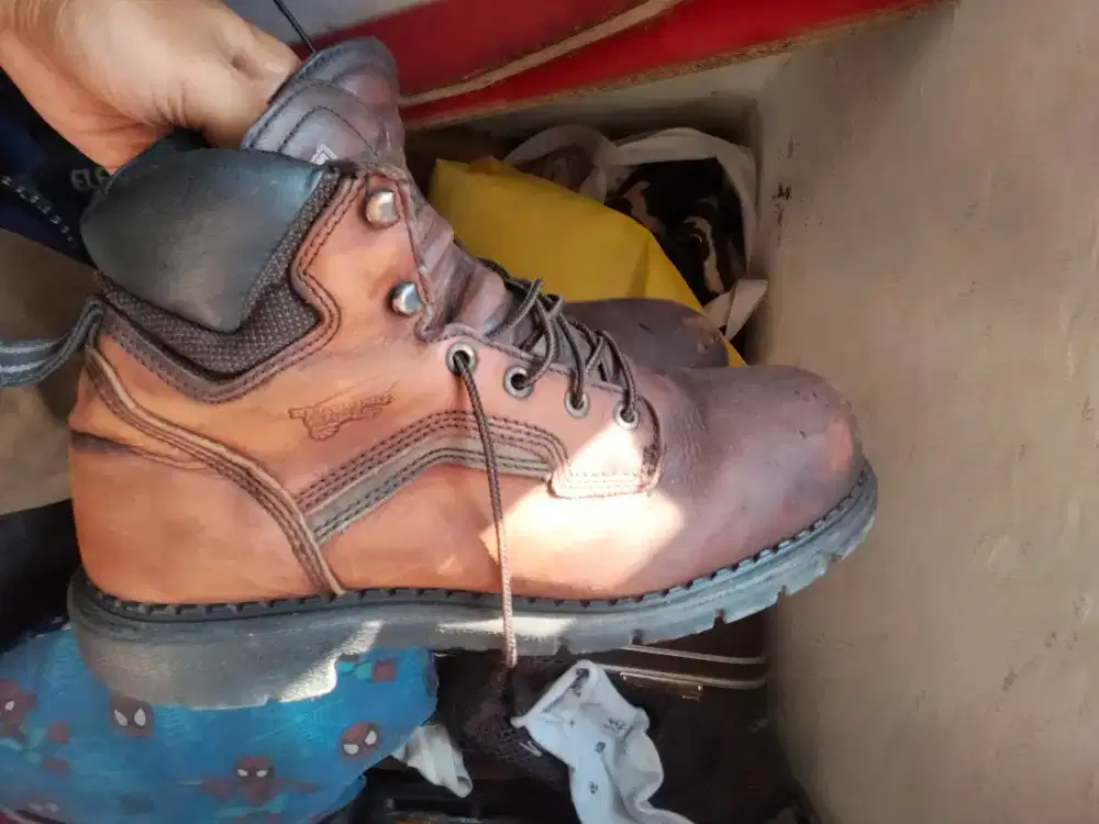 Jual sepatu safety redwing