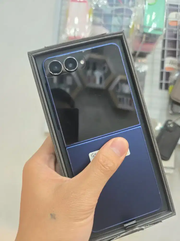 Samsung flip 7 12/256