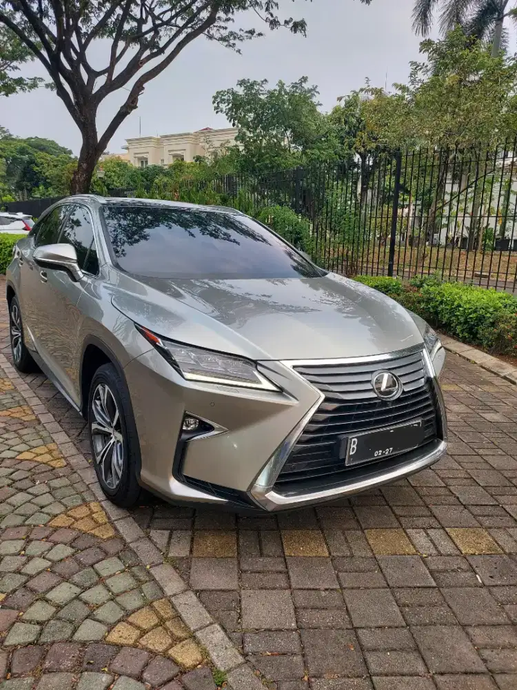 Lexus RX200T luxury 2016