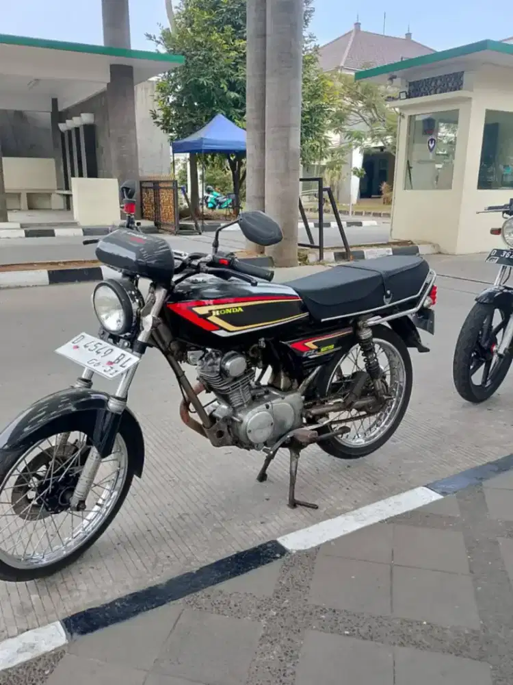 Honda GL 125 klasik mantap