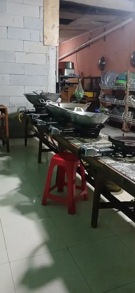 Butuh pegawai rumah makan