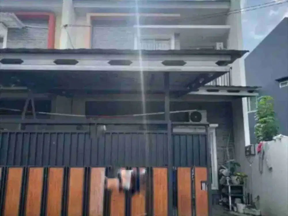 dijual murah rumah 2 lantai luas 120m ada kolam citra raya Cikupa Tangerang