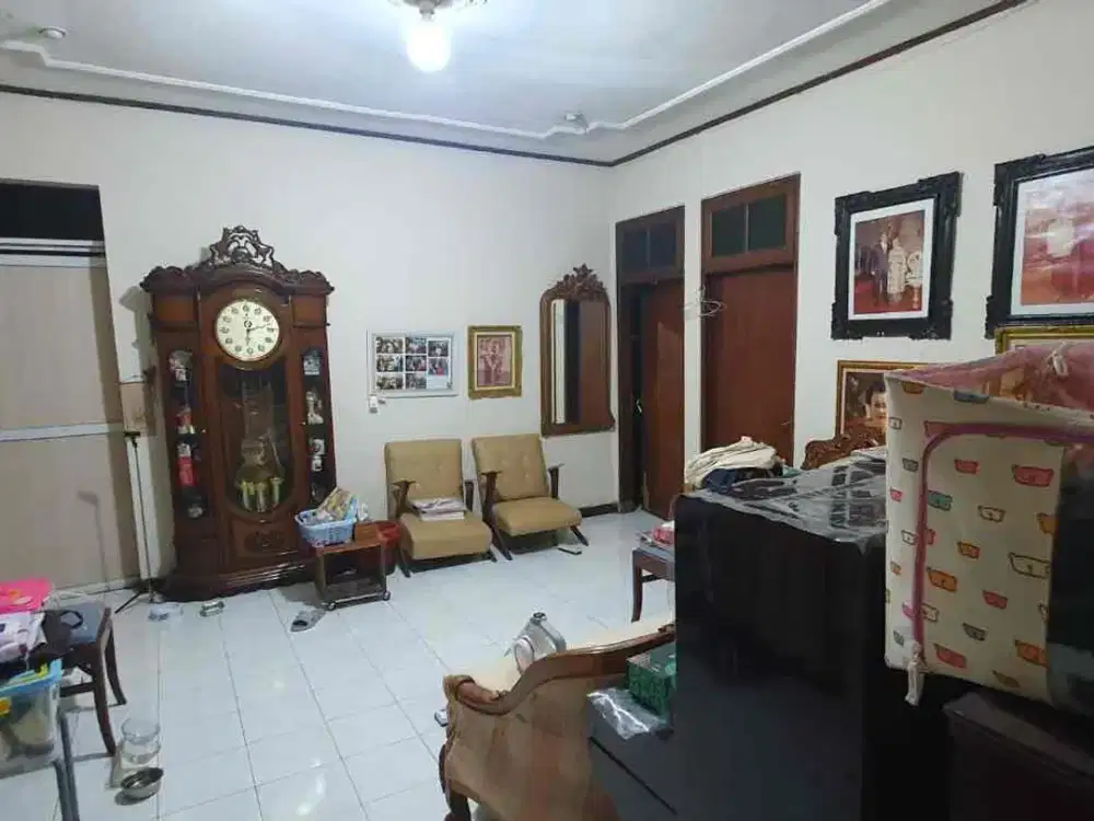 Rumah Luas dengan letak yang sangat strategis depan Universitas Udayana