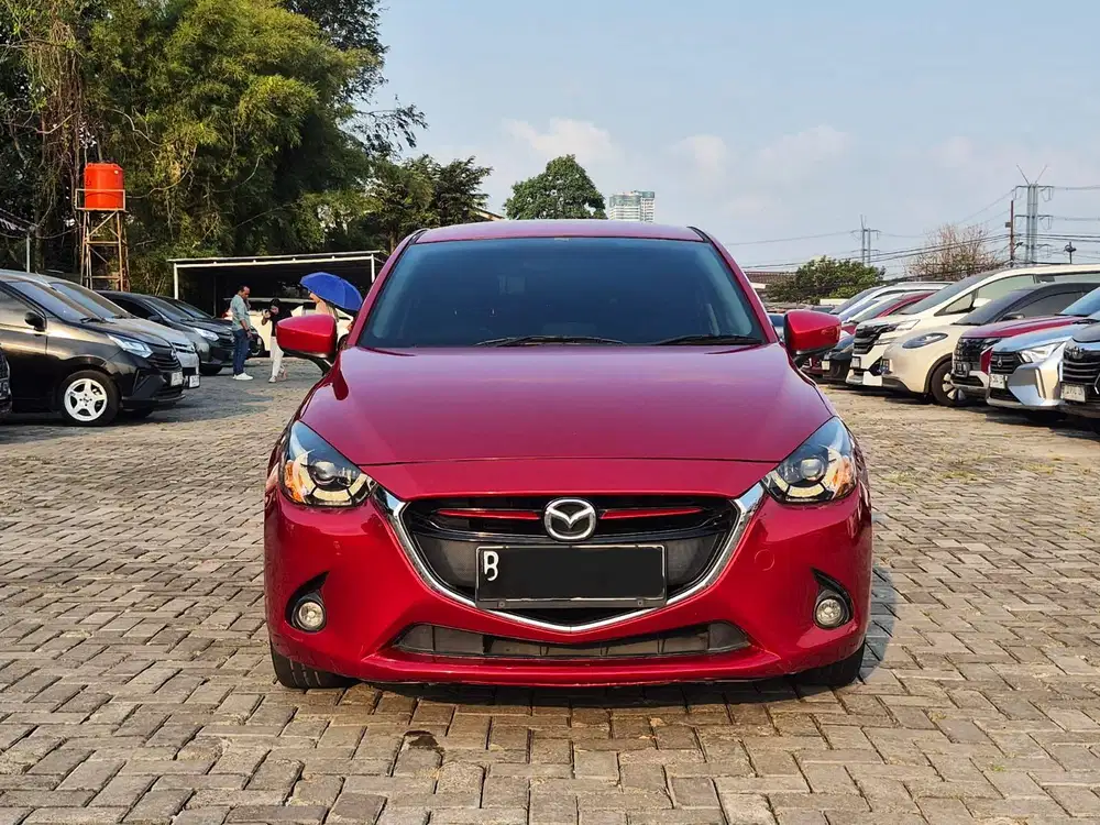 Mazda 2 R 1.5 AT Skyaktive 2016
