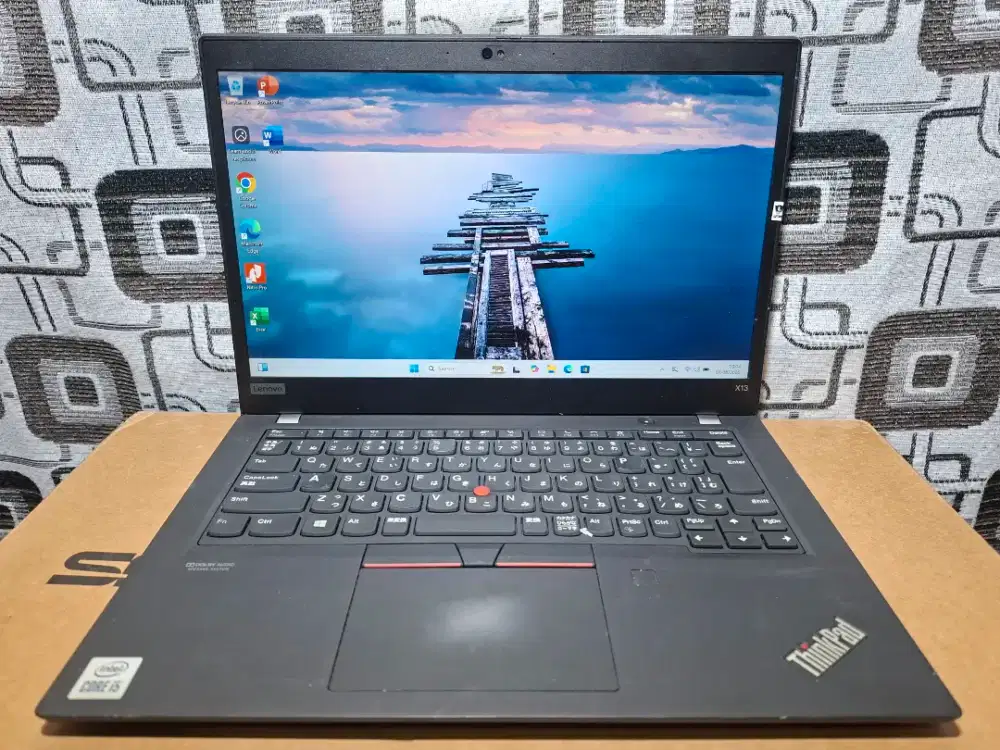 Laptop Lenovo Thinkpad X13 Core i5 gen 10 ram 8gb ssd 512gb layar FHD