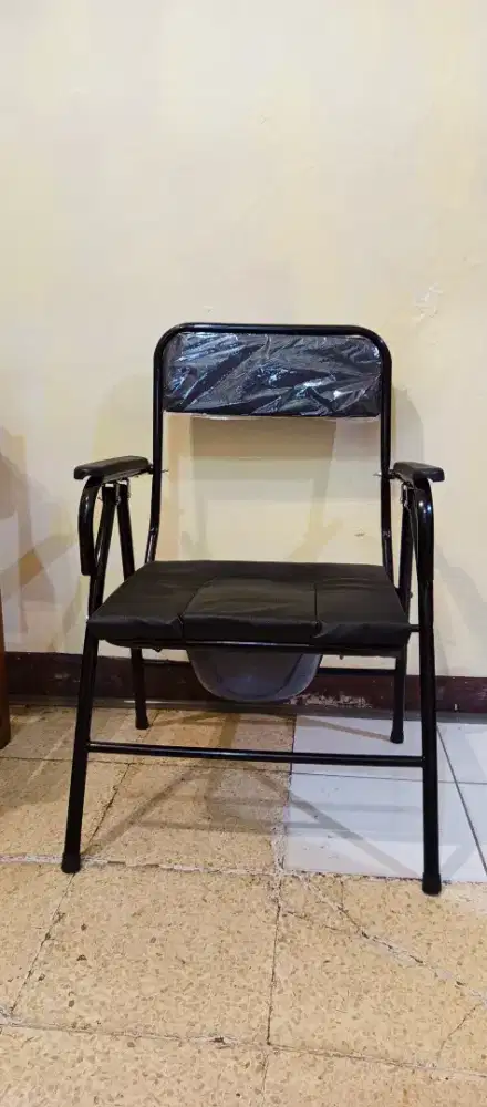 Kursi BAB/Pup untuk Lansia/Ibu Hamil Preloved Baru