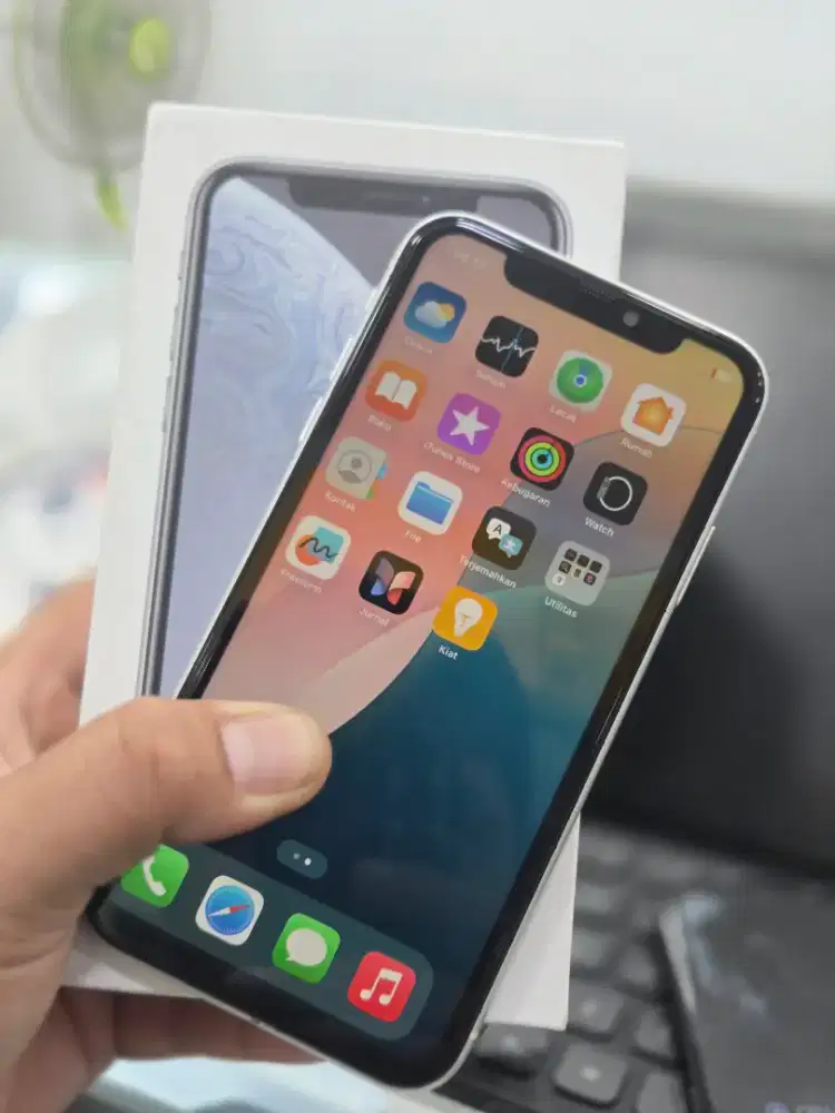 iPhone xr 64GB permanen minud face id