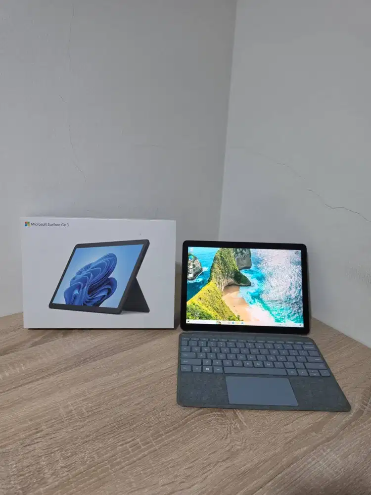 Microsoft Surface Go 3 8/128 8GB 128GB SSD Intel(R) Core i3 + Keyboard