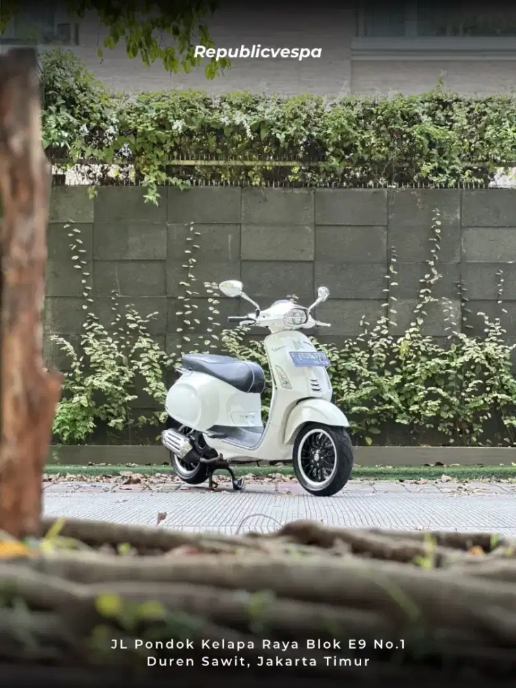DIJUAL VESPA SPRINT 150 IGET ABS LED TH 2021 PERCECT CONDITION