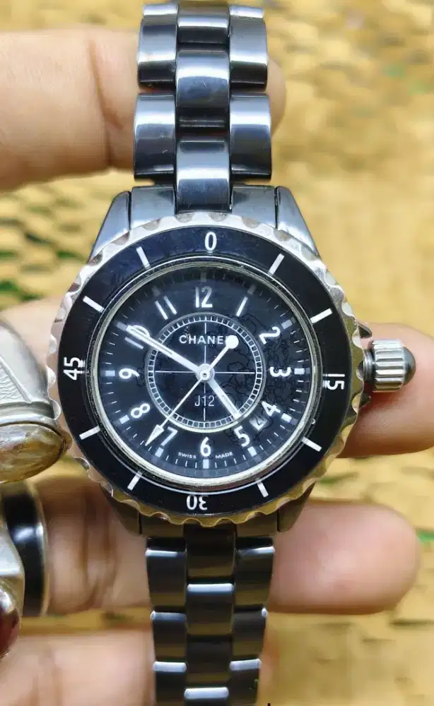 Jam tangan Channel paris