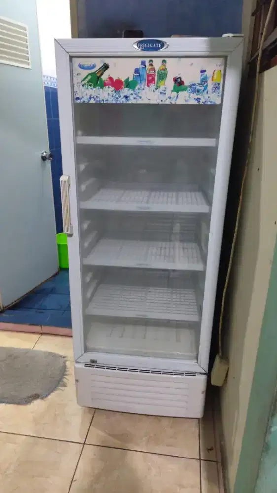 Showcase Frigigate [RUSAK]