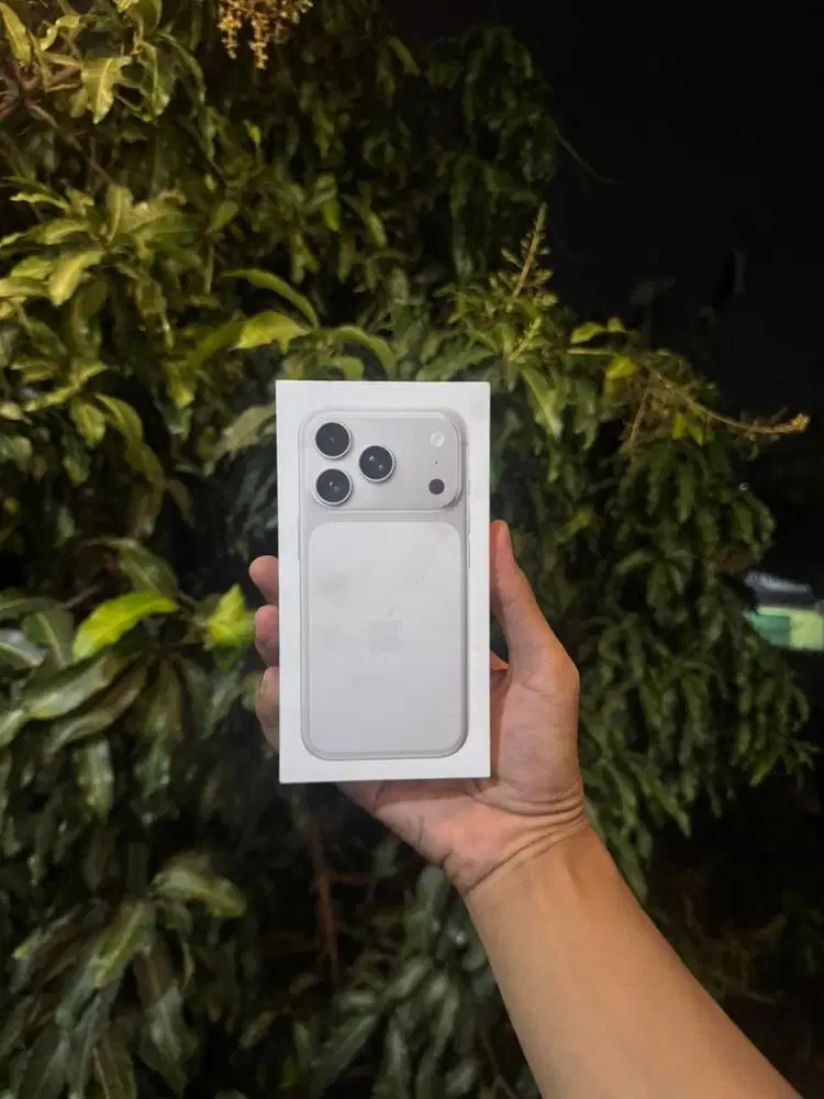 Iphone 17 pro ibox new