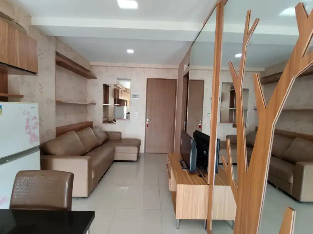 Disewakan 2BR Oak Tower A Pulo Gadung – Lantai 18, View Jalan, Fasilitas Worth It
