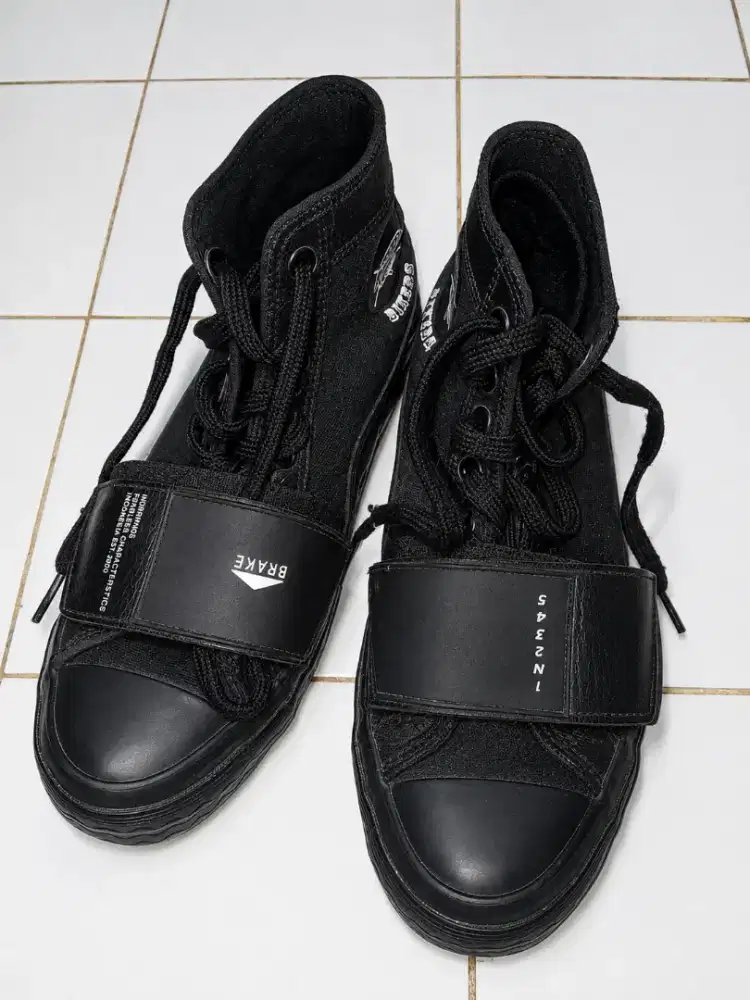 Sepatu No Brains High Cut Strap Original Limited Edition Size 42