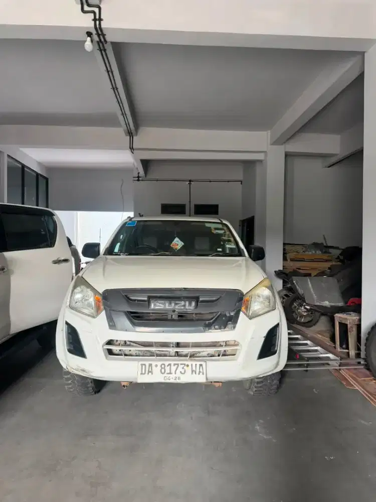 DIJUAL ISUZU D-MAX D CAB 4x4