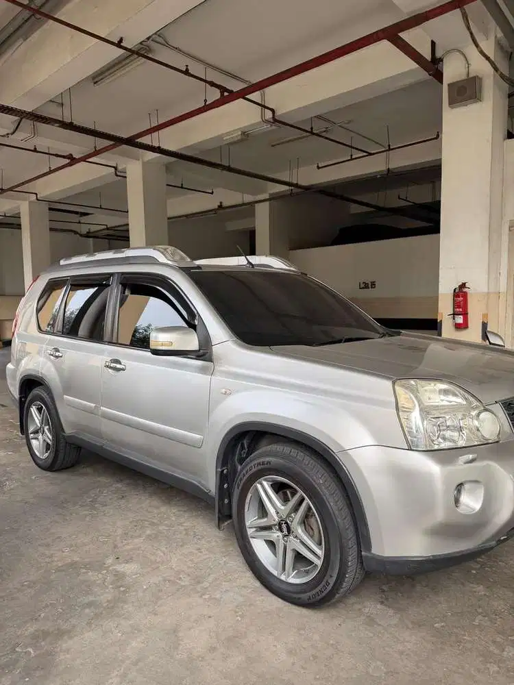 Nissan X-Trail 2010 Bensin
