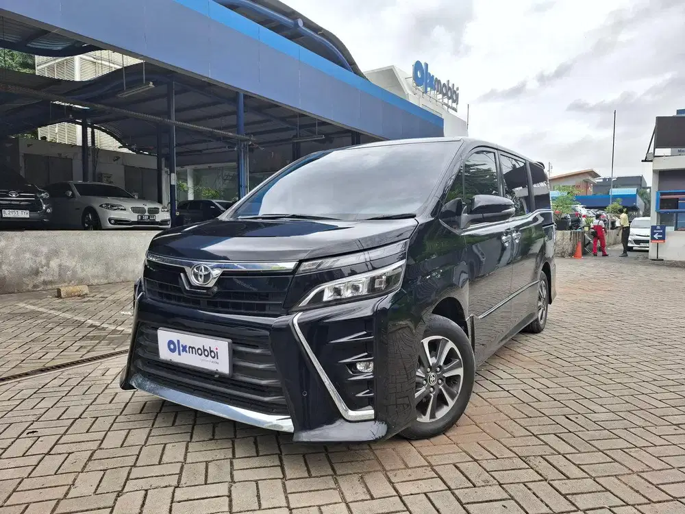 [BUNGA 0%] Toyota Voxy 2021 9WM