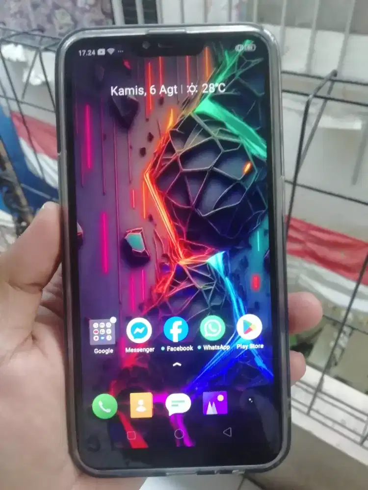 Realme C1 4G 2/32 layar 6.2 inchi mulus