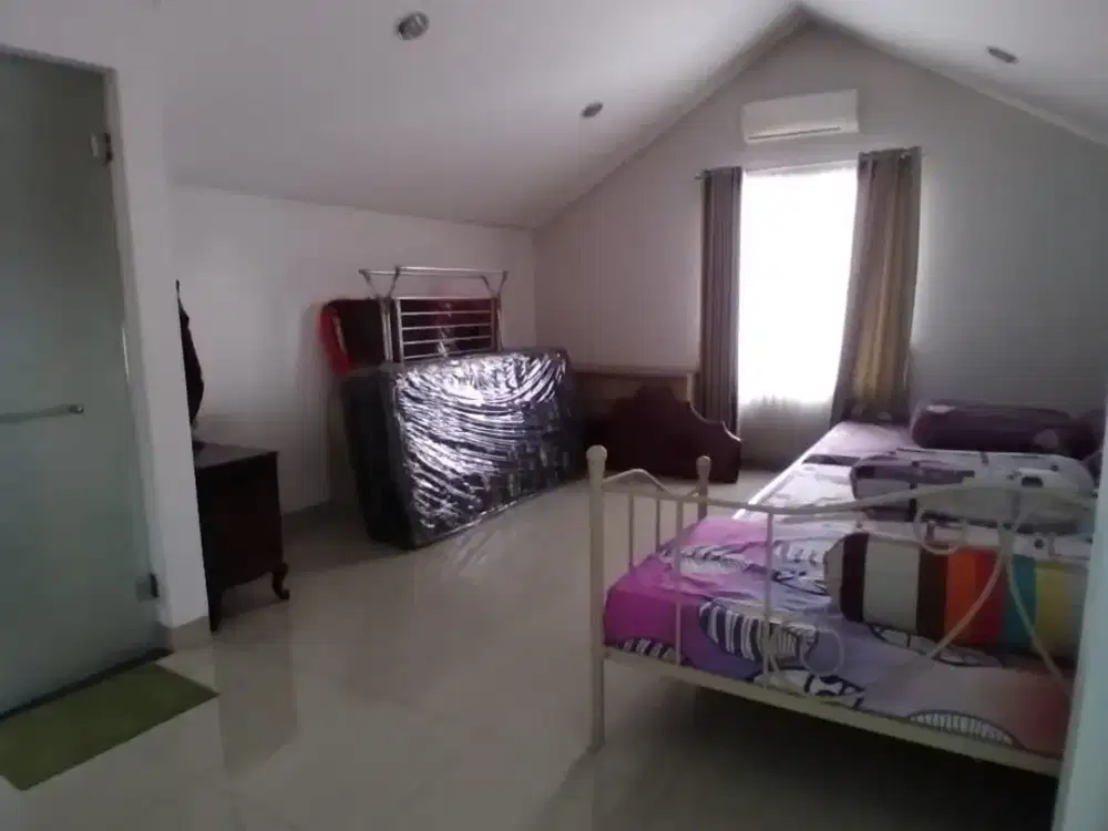 Di Jual Murah, Rumah Siap Huni, di Taman Ubud Estate, Lippo Karawaci - Tangerang