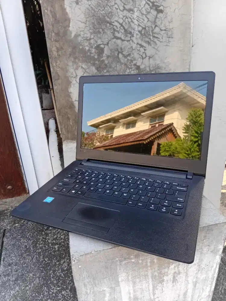Laptop.Lenovo Slim
