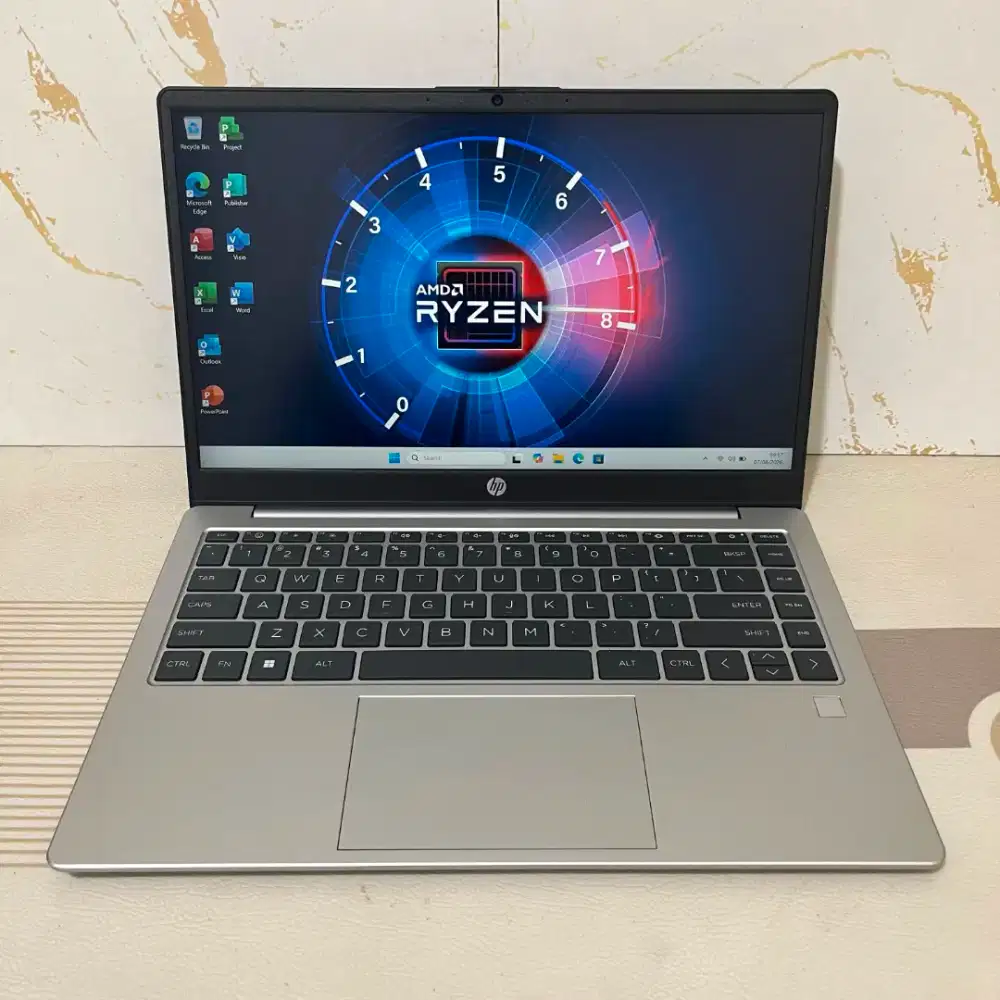 Laptop HP 245 G10.