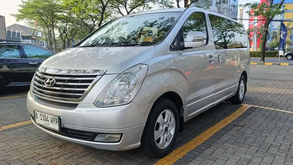 Hyundai H-1 XG Royale 2.4 Th.2011 AT siap pakai