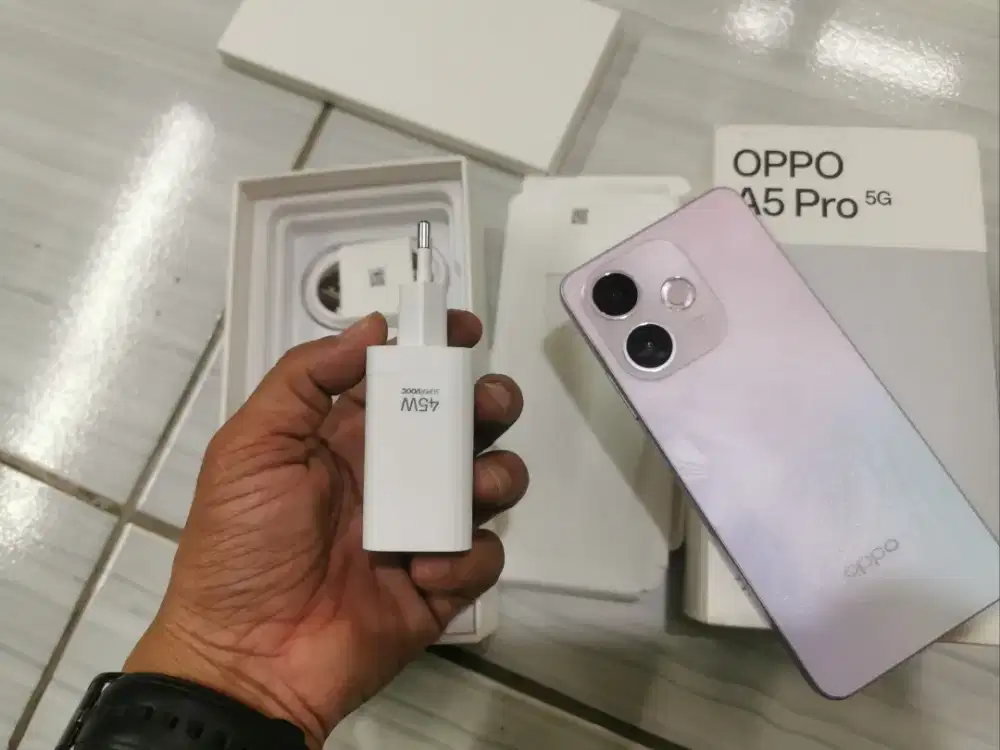 Oppo A5 pro 5G
 Ram 8/256