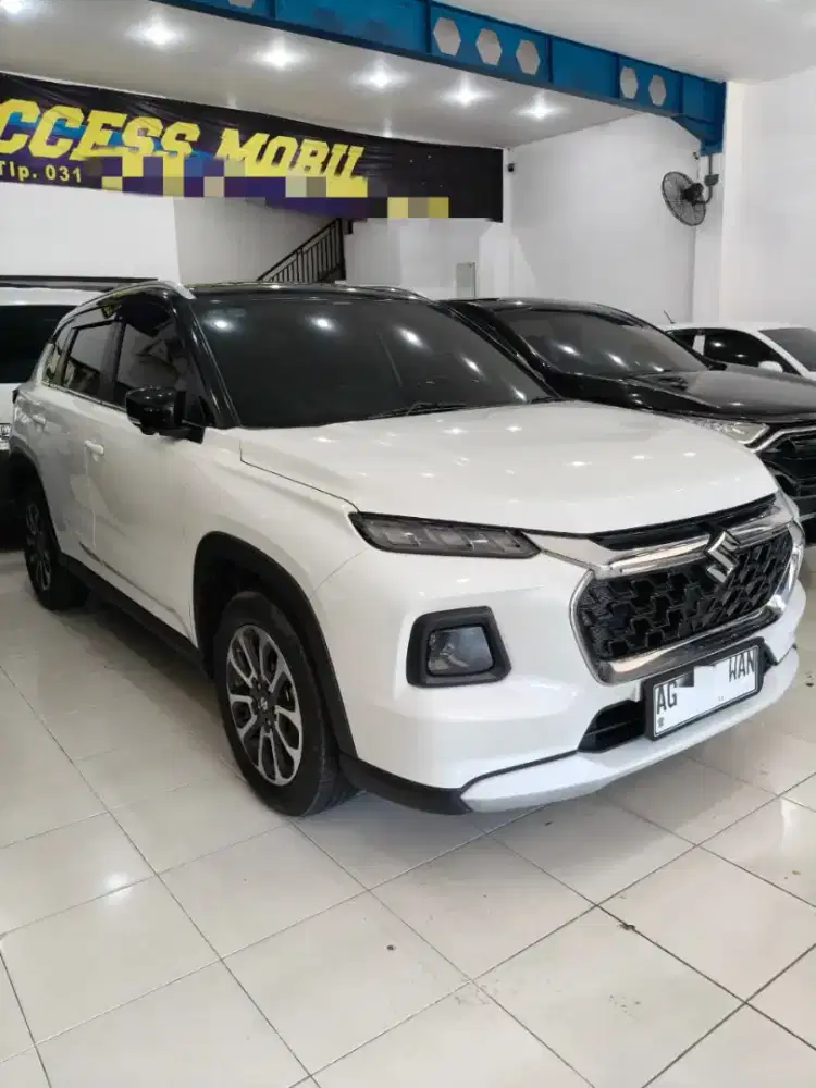 Suzuki Grand Vitara Hybrid 2024 Matic Putih Mulus