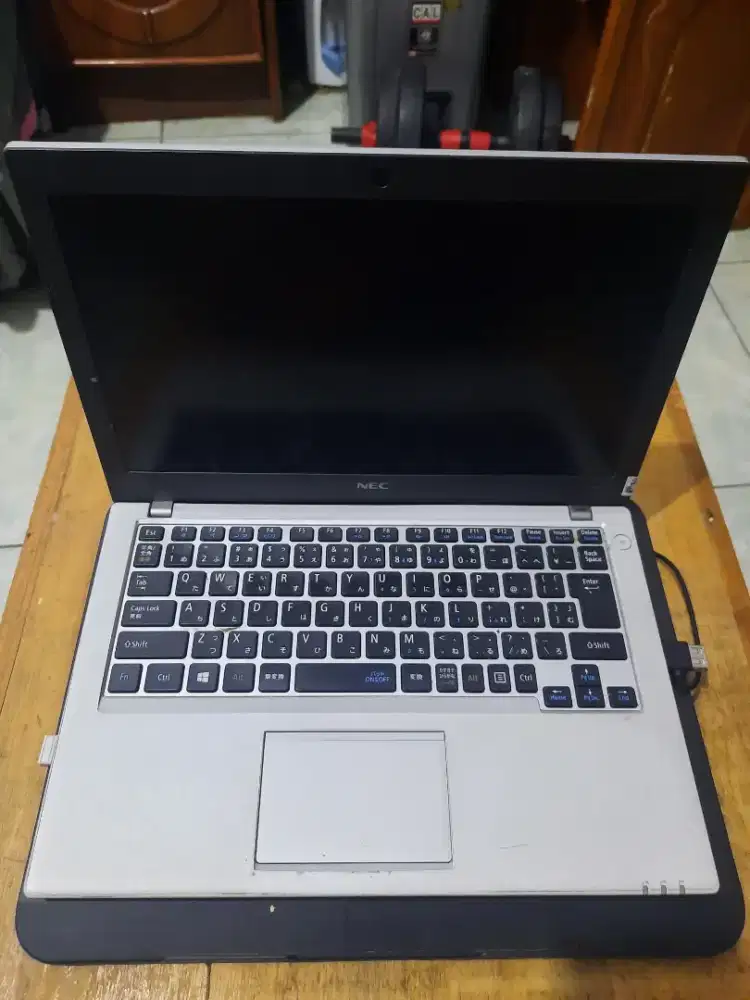 Laptop NEC asli Japan