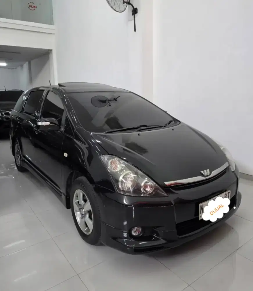 TOYOTA WISH 1.8 '2005 AUTOMATIC