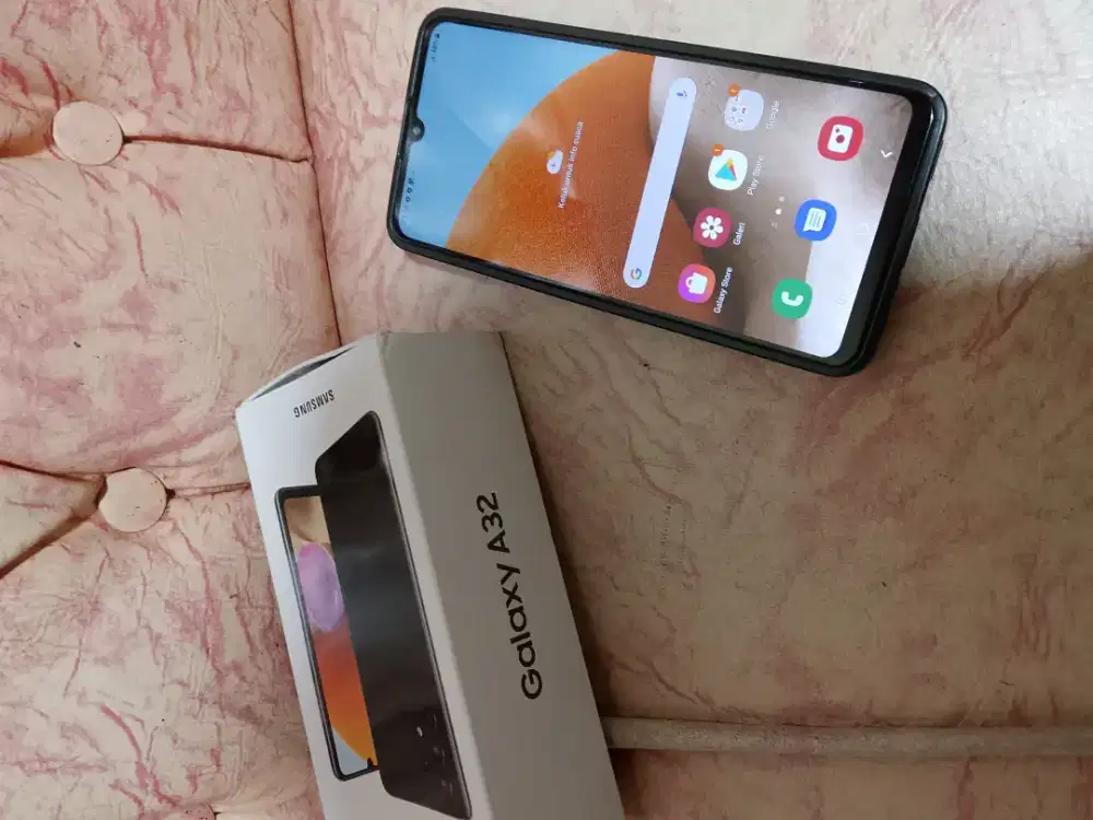 Jual hp Samsung A32 6/128GB lengkap dengan dus nya dan siap pakai