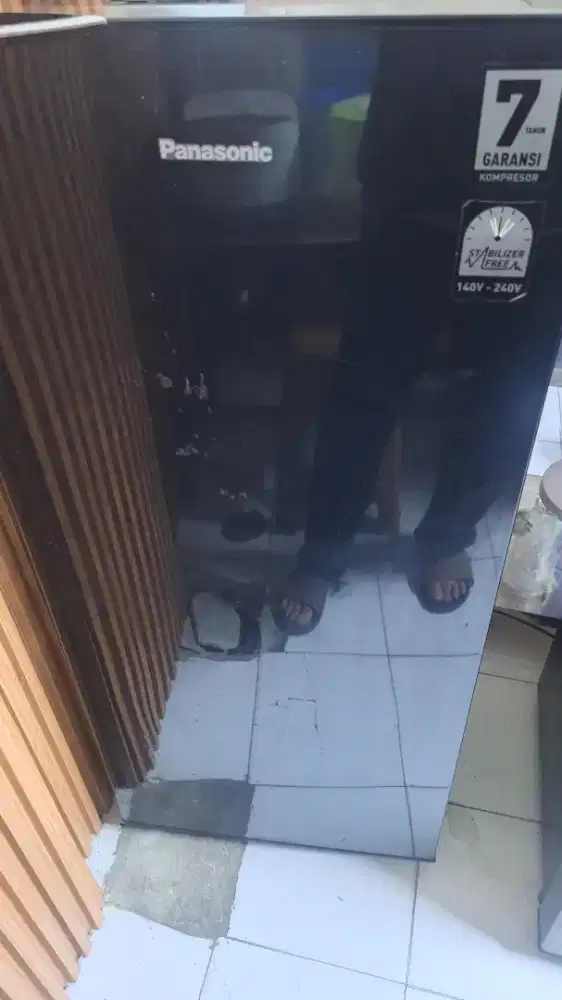 Di jual kulkas 1 pintu  merk panasonic NRAF19IS