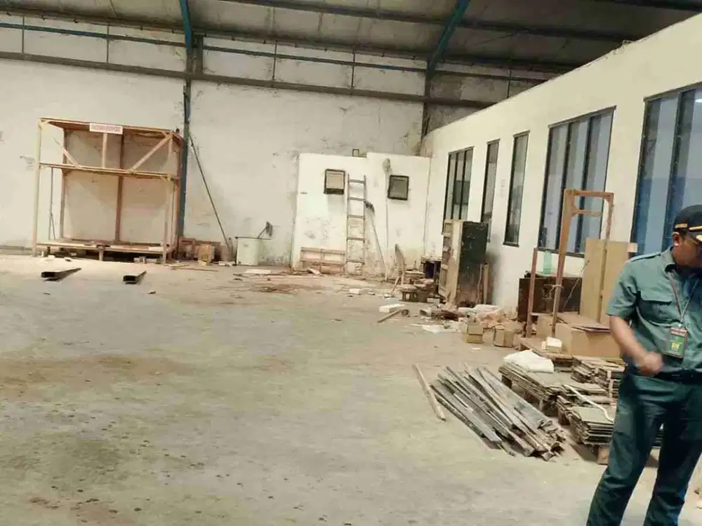 Dijual Gudang di Surya Inti Permata Waru Sidoarjo