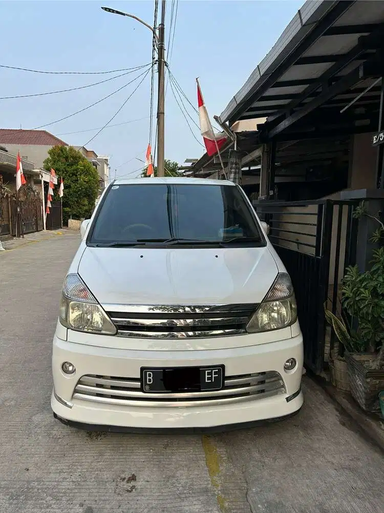 Nissan Serena 2012 Bensin