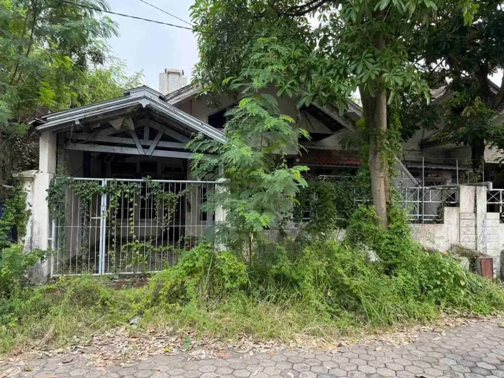 Dijual Rumah Hitung Tanah di Taman Pondok Indah Wiyung Surabaya