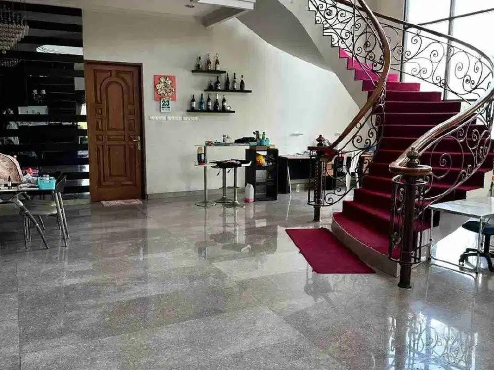 Dijual Murah Rumah Mewah di Galaxy Bumi Permai Araya 1 Surabaya
