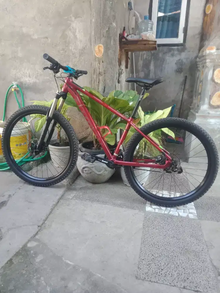 Mtb Element cyber y9 size S 27.5 warna keren kekinian.masih mulus