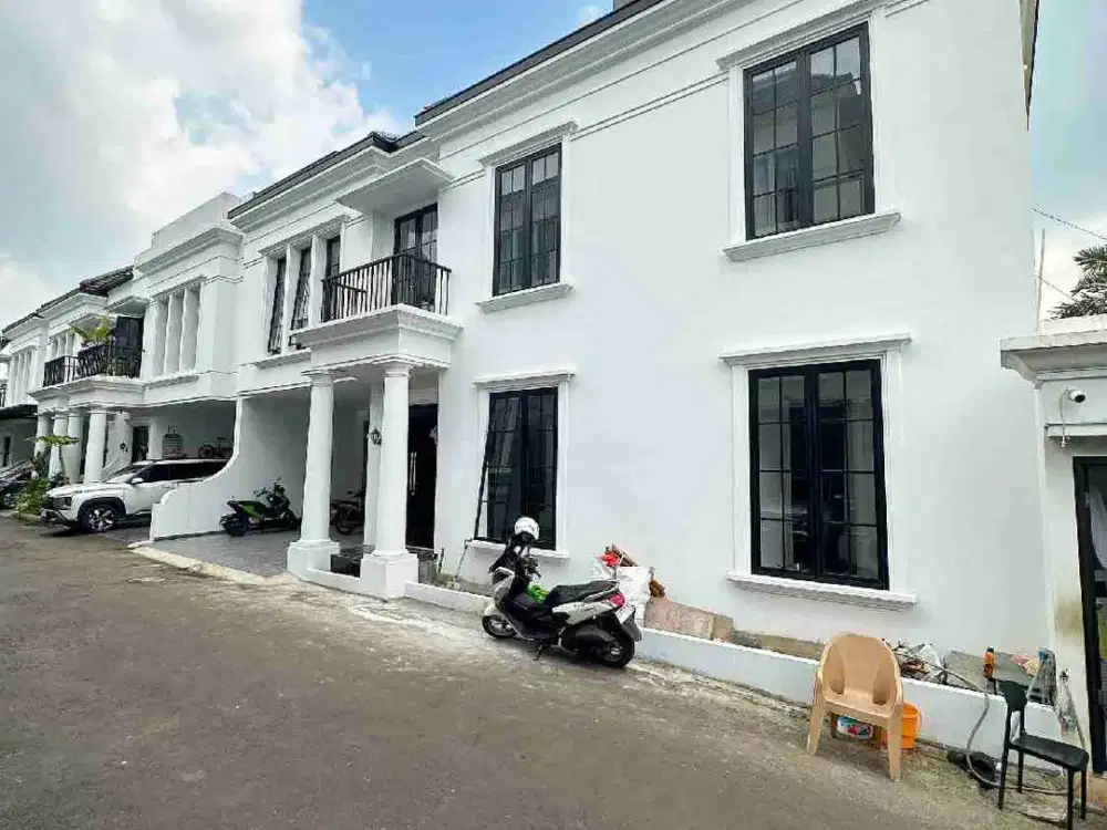 rumah American clasic Cipayung Jakarta Timur