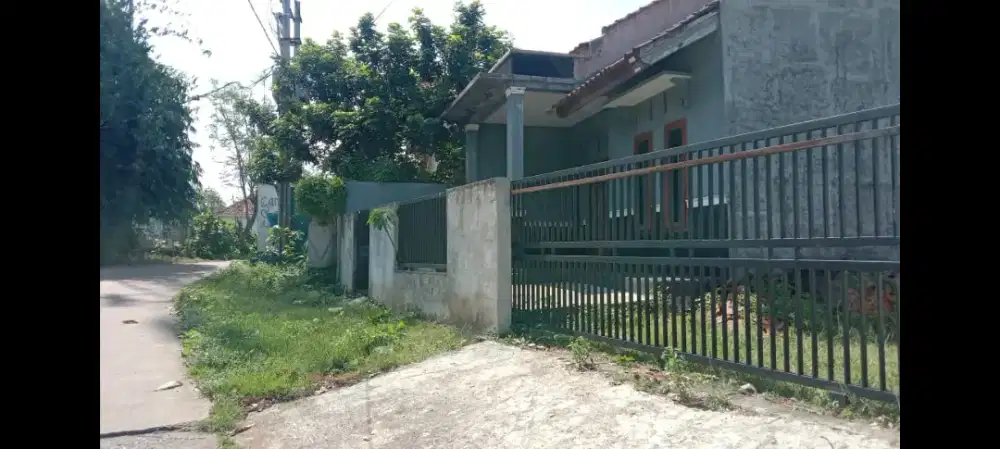 Disewakan rumah di daerah Cisauk