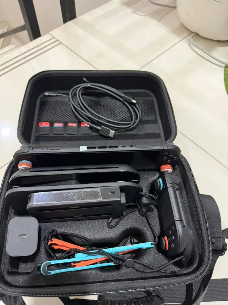 Dijual Nintendo Switch 2 dan Game jarang pakai