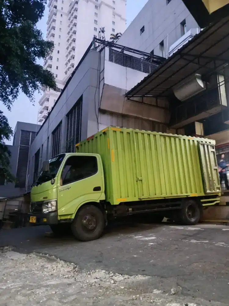 Cari kerjaan driver punya SIM B1 polos