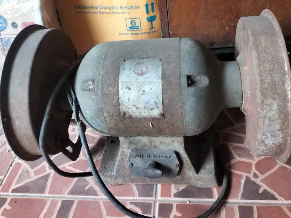 Mesin poles duduk