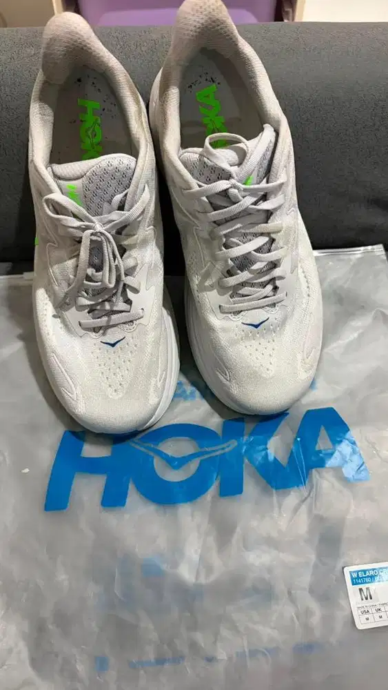 Sepatu hoka ori
