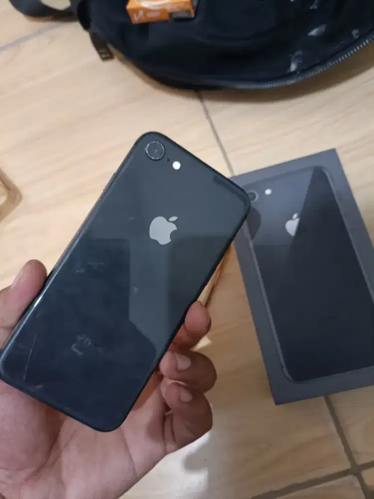 iPhone 8 64gb ibox