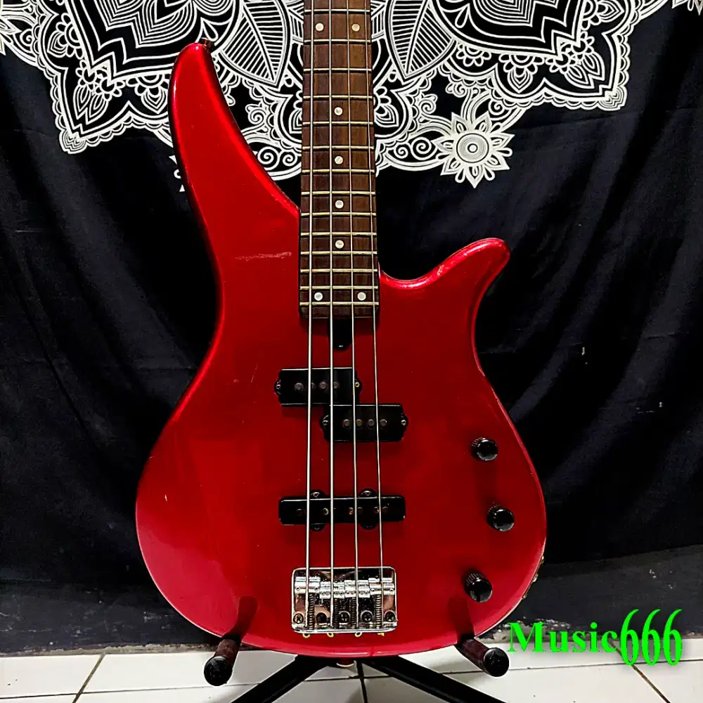 Yamaha RBX 170 Red Metallic Bass Elektrik 4 senar