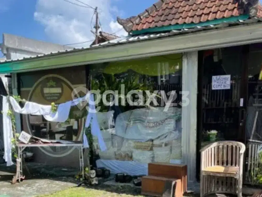 Land With Building Bonus - Kunti, Seminyak, Badung, Bali